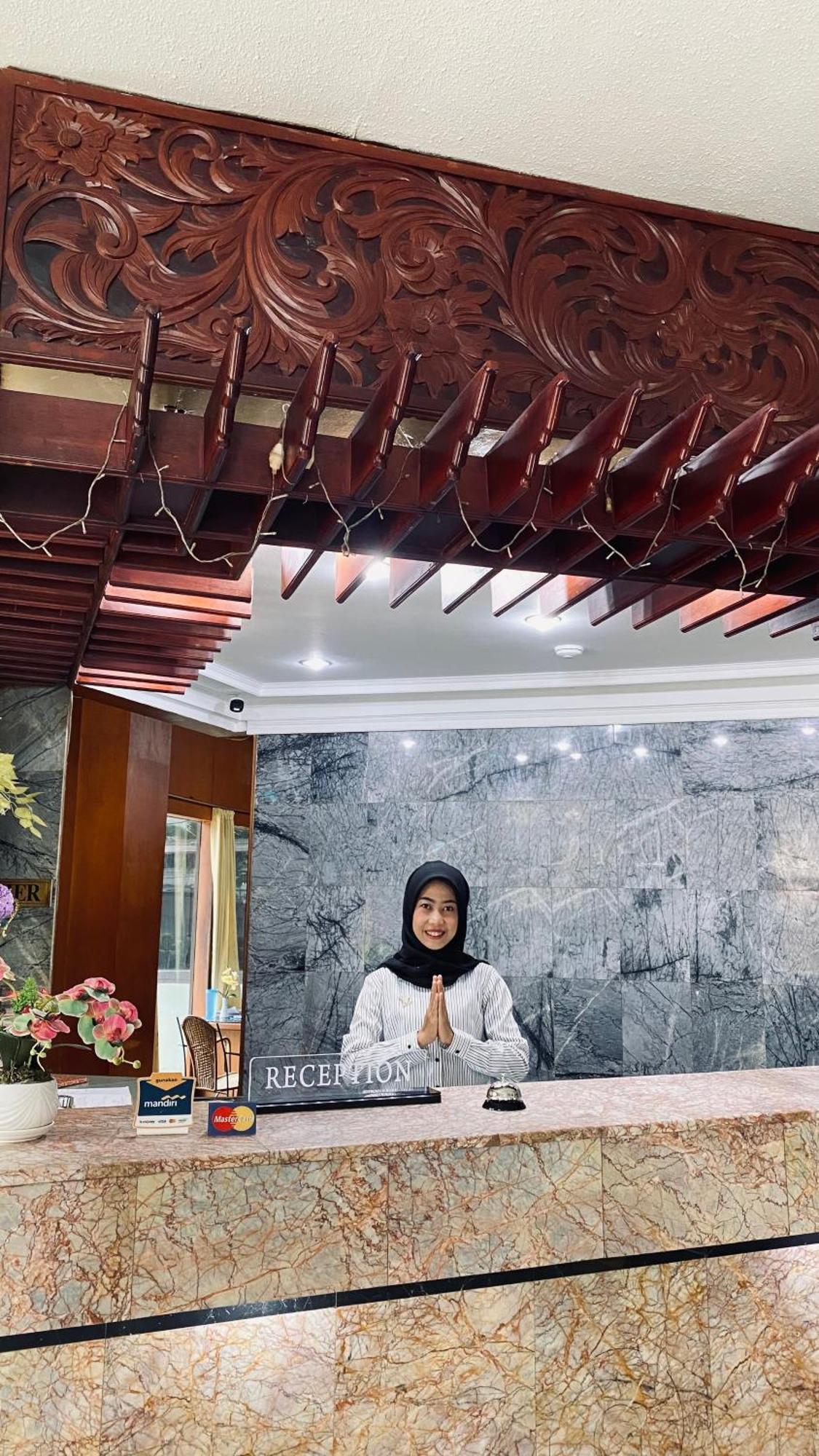Mas Graha Hotel Pekanbaru Exterior foto